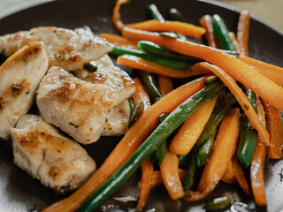 Chicken With Green Beans & Carrots
