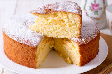 Vanilla Sponge Cake