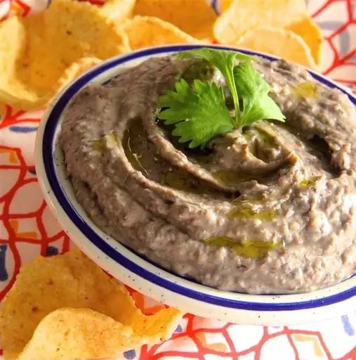 Quick Black Bean Hummus