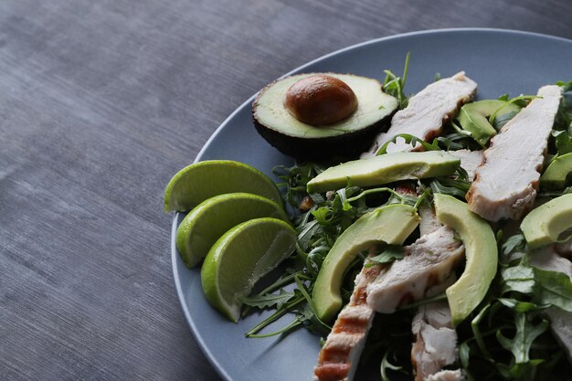 Avocado Salad With Grilled Chicken