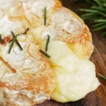 Baked Apple Brie tastes delicious