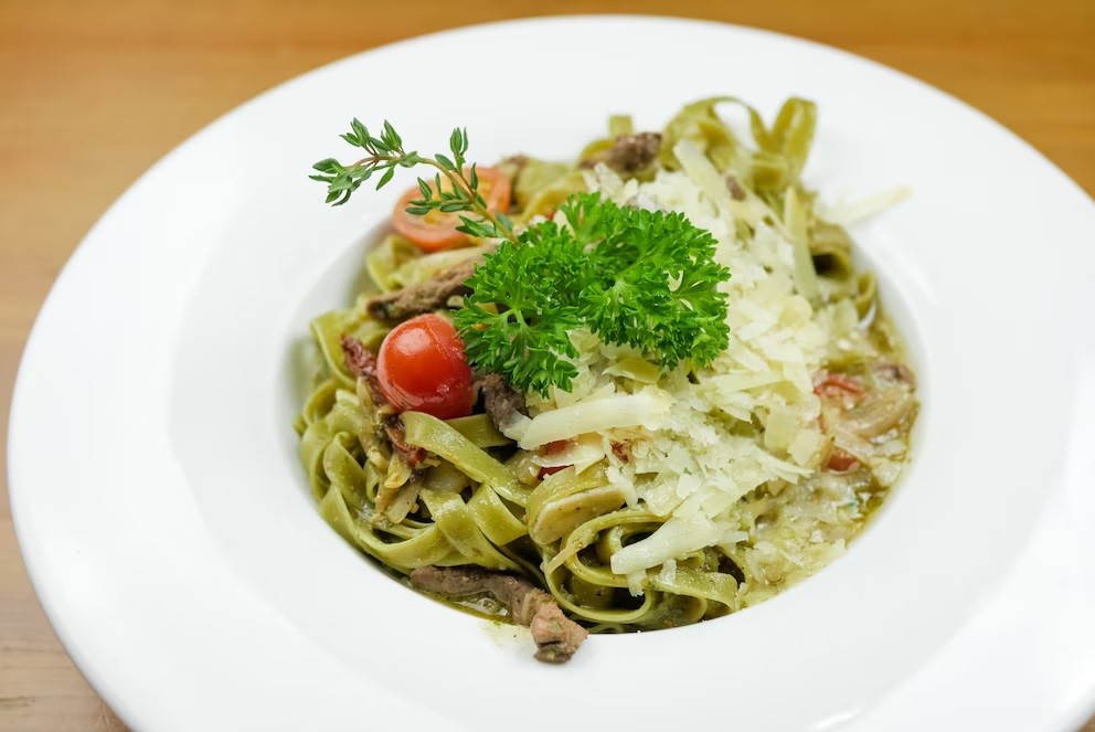 Spinach, Lima Bean & Crispy Pancetta Pasta