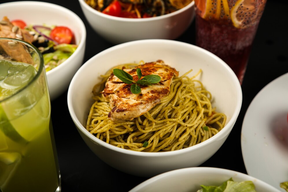 Lemon Chicken Pasta With Spinach