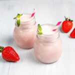 Strawberry Almond Oat Smoothie is a great breakfast