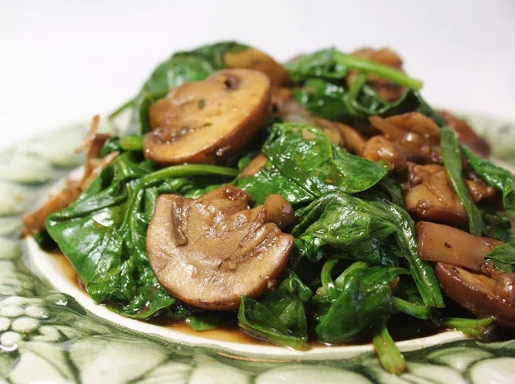 Italian-Style Mushrooms and Spinach