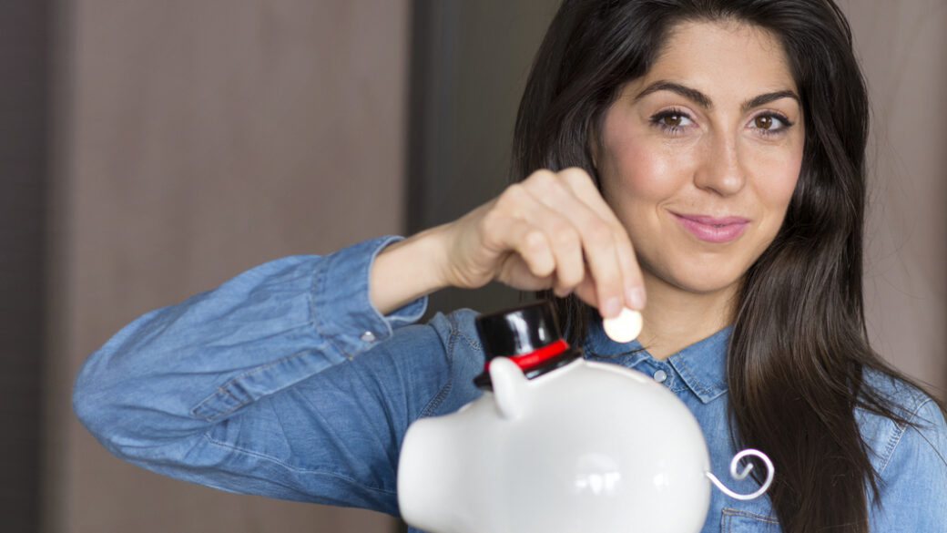 How to Save Money Consistently (Even on a Tight Budget)