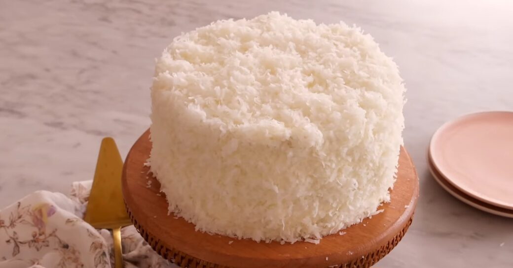 Baked this cooconut cake for Ma’s birthday